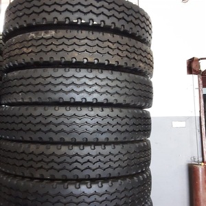 Nouveaux pneus de camion à carcasse pleine 11R22.5 longue durée pour camions lourds, qualité supérieure, livraison rapide disponible - Product Image 1