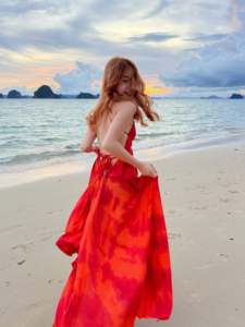 เดรสยาวเซ็กซี่สำหรับผู้หญิงชุดเดรสยาวคล้องคอเปิดหลังแขนกุดสำหรับฤดูร้อนหรูหรา2025ใหม่ - Product Image 2