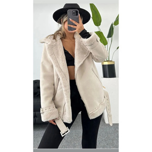 Cappotto da donna in camoscio color crema con fodera in pelliccia di seta capispalla eleganti - Product Image 3