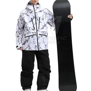Chaqueta de Esquí Ligera y Transpirable para Hombre con Capucha Ajustable y Múltiples Bolsillos para Actividades al Aire Libre - Product Image 3
