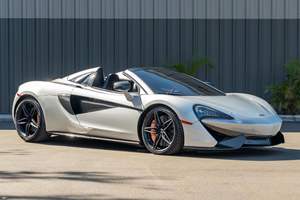 McLaren 570S Spider 2018 d'occasion, V8 biturbo, pack luxe, provenance sud, non modifié - Product Image 2