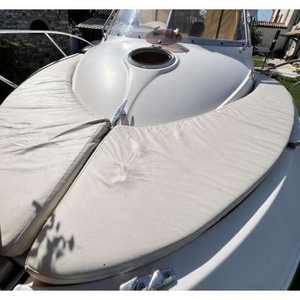 Housse de bateau Quicksilver 540 Cruiser, options de moteur 115/100 CV, dimensions 5,33x2,43m/5,55x2,47m - Ajustement parfait pour un montage rapide et facile - Product Image 1