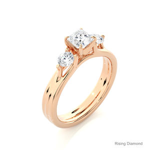 Princesse Cut Lab Grown Diamond Trois Pierre Bague de fiançailles en or rose Bague cadeau d'anniversaire pour elle - Product Image 4