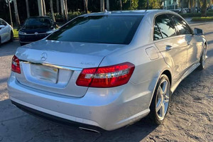 Mercedes-Benz E550 4Matic Sedan AllWheelControl ExecutiveRide d'occasion de 2012 à vendre - Product Image 4