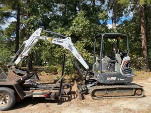 รถขุดขนาดเล็ก E35 ขายดี 2 ตัน เครื่องยนต์คุณภาพดีที่สุด มอเตอร์ไฮดรอลิก ปั๊ม เกียร์บ็อกซ์ ขายส่งจากโรงงานโดยตรง - Product Image 3