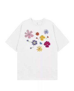 T-shirt unisexe personnalisé à imprimé floral 100% coton, tee-shirt surdimensionné, streetwear décontracté, chemise graphique pour hommes et femmes, vente en gros OEM - Product Image 3