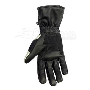 Guantes de carreras personalizados de la mejor calidad, guantes de cuero de nuevo diseño con función de pantalla táctil, fabricados en Pakistán - Product Image 3