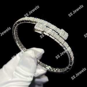 Bracelet Baguette Unisexe VVS Lab Grown Diamond en Argent 925 Entièrement Glacé Luxe Bustdown pour Cadeau d'Anniversaire de Femme - Product Image 4