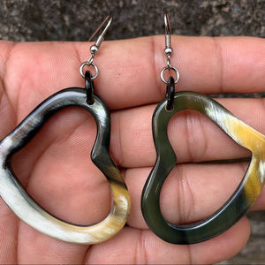 Pendientes de Aro de Cuerno de Búfalo Natural de Alta Calidad, Amor de Ángel, Ecológicos, Hechos a Mano, Rústicos, Modernos, Juego de Pendientes de Corazón - Product Image 1