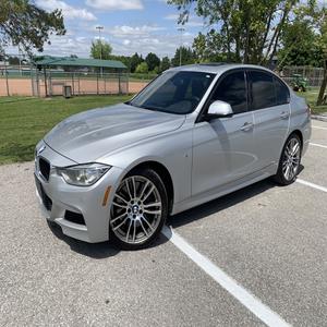 BM 335i xDrive Sedan d'occasion, best-seller, 2014 - Product Image 1