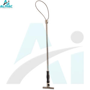 ALMAC Construction en acier durable Grand attrape-porc Outil réutilisable pour une manipulation sûre des porcs dans les fermes d'élevage - Product Image 5