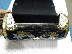 Monederos metálicos de estilo mosaico hechos a medida, ideales para tiendas de accesorios de moda para reventa, disponibles en una gran variedad de diseños - Product Image 6