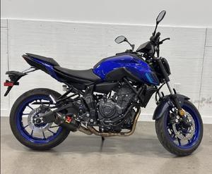 Moto sportive de haute performance, neuve, modèle 2024, MT-07, 689 cm³, 2 cylindres, Naked Street Motorcycle, boîte manuelle 6 vitesses, à vendre - Product Image 4