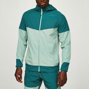 Chaqueta colorida de nailon y poliéster personalizada de fabricante, chaqueta cortavientos atlética para correr en el gimnasio al aire libre para hombre - Product Image 1