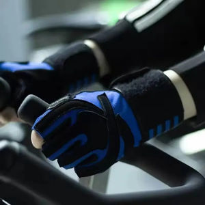 Guantes de Halterofilia Ligeros con Diseño sin Dedos para Mayor Fuerza de Agarre y Entrenamiento con Pesas - Product Image 4