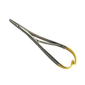 Portaagujas Mathieu de Acero Quirúrgico, Manual, T.C. Dorado, 200 mm, 20-422-200, Herramienta de Sutura de Precisión, Certificado CE, Hermann - Product Image 1