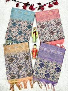 Sari en coton lin doux à la mode et très demandé avec imprimé floral et bordure contrastée tissée et travail de zari fantaisie - Product Image 5