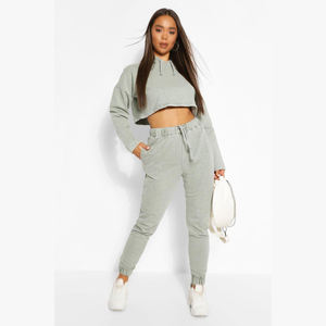 ชุดลำลองผู้หญิงแบบสองชิ้น เสื้อฮู้ดดี้และกางเกงจ็อกเกอร์ พร้อมดีเทลกระดุม |   ชุดสตรีทแวร์ผ้าฟลีซคอตตอน 100% - Product Image 4