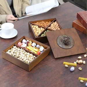 Boîte à bonbons en bois rustique pour cuisines de style campagnard, ajoutant une texture naturelle à la présentation des desserts - Product Image 1