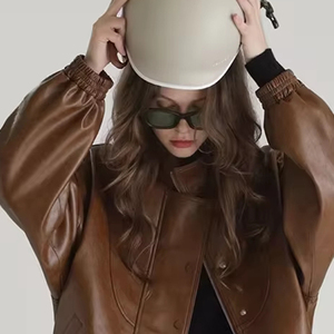 Chaqueta de Cuero de Piel de Oveja de Alta Calidad para Mujer, Hecha a Medida al por Mayor, con Bolsillos Grandes, Diseño Personalizado ODM - Product Image 4