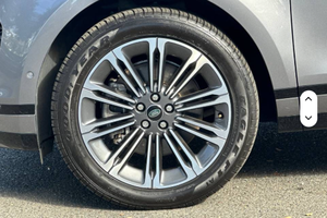 Land Rover Range Rover Evoque P250 Dynamic SE 4dr SUV AWD 2024 Usado en Excelentes Condiciones - Product Image 3