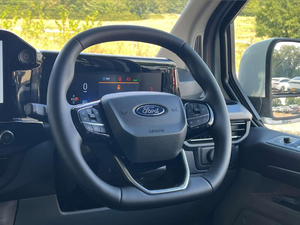 2017-2024 Ford E-Tourneo Custom Auto 5dr Titanium 340 65kWh Sièges en cuir blanc RHD/LHD Boîte de vitesses manuelle/automatique Caméra arrière - Product Image 4