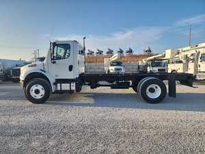 Camión Tractor de Servicio Pesado para Carretera, Cabina con Cama, Diésel 6x4, para Transporte de Carga a Larga Distancia - Product Image 2