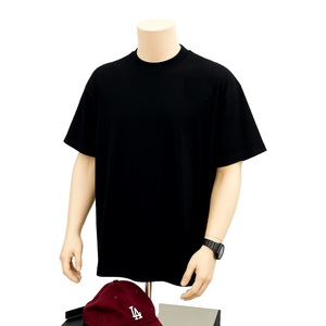 T-shirt décontracté en coton noir à manches courtes personnalisé, impression sur le devant, unisexe, fabrication OEM ODM - Product Image 3