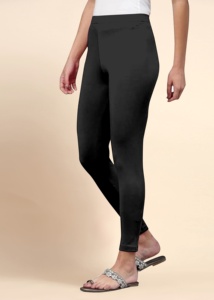 Trendmalls Legging court respirant et confortable pour femme en microfibre tricoté Ultrasoft Waistband (WL05-Black) - Product Image 3