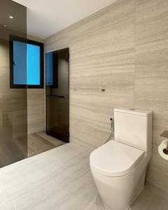 Losas y baldosas de mármol travertino natural de color beige para pisos y revestimientos de paredes. - Product Image 1