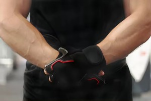 Logo personnalisé de qualité supérieure vente en gros par bon fabricant nouveau style meilleur matériel avec meilleur tarif pour les gants de fitness gym meilleur tarif - Product Image 2