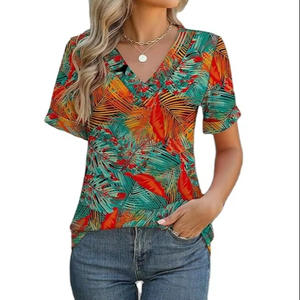 Camisetas con cuello en V para Mujer | Tops holgados de manga corta | Tela suave ligera | Camisetas casuales para la comodidad de primavera y verano - Product Image 1