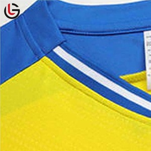 Uniforme de fútbol para hombre de dos tonos, camiseta de fútbol de manga corta de alta calidad, logotipo personalizado, conjunto de la mejor llegada, servicio OEM disponible - Product Image 5