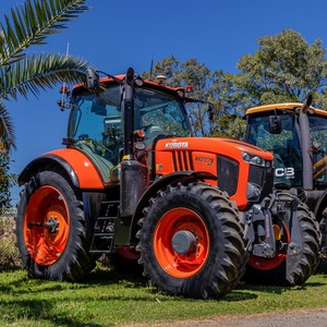 Tractor Kubota usado 4WD DE ALTO Torque para agricultura en stock Compre maquinaria agrícola Premium hoy con envío rápido - Product Image 4