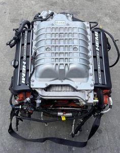 Nuevo Motor HEMI 6.0L V8 Supercargado de Diseño Robusto, Refrigerado por Agua, Arranque Eléctrico, Alto Rendimiento para Mejora de Autos de Carreras - Product Image 3