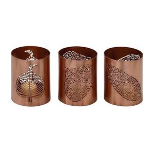 Portavelas de Metal único con recortes de hojas agrega un ambiente natural adecuado para meditación, yoga y reuniones pacíficas - Product Image 1