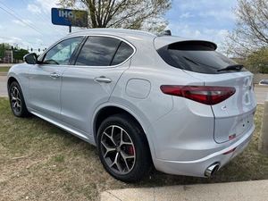 Offre exceptionnelle : Alfa Romeo Stelvio Tia AWd 2021 d'occasion, propre et prête à être expédiée - Product Image 6