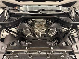 DESCUENTO EN AUTOMÓVILES CON VOLANTE A LA IZQUIERDA |   CONDUCCIÓN DERECHA |   BMW X5 M COMPETITION 2020 |   617-HP TURBO V8 AWD ALTAMENTE EQUIPADO - Product Image 6