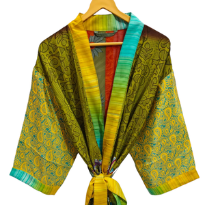 Pure soie Sari Kimono léger Vintage Sari Robe doux plage Robe de soirée indien à la main Kimono en soie - Product Image 1
