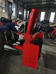 Сельскохозяйственный колесный сельскохозяйственный трактор мощностью 70 л.с. с гидравлическим снегоочистителем в передней части погрузчика или типа PTO - Product Image 4