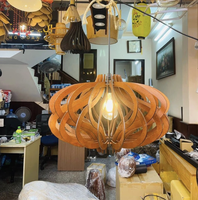 Lampe en bois artisanale utilisant du bois naturel pour la décoration intérieure Solutions d'éclairage provenant d'un fabricant artisanal vietnamien