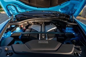 2022 โรลส์-รอยซ์ คัลลิแนน แบล็คแบดจ์ น้ำมันเบนซิน ไมล์น้อย - Product Image 6