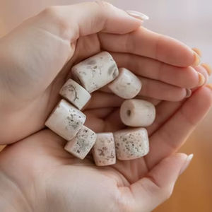 พลอยทรงกลมธรรมชาติเจาะรูตรงกลางสำหรับทำเครื่องประดับจากอินเดีย ขายส่งพลอยหลวม ลด 20% พร้อมของแถมสีขาวโดซี่ - Product Image 6