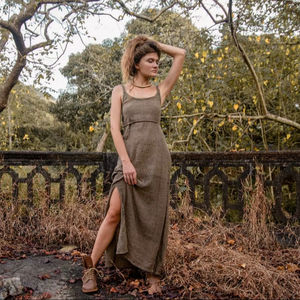 Vestido Maxi Color Caqui de Estilo Vintage con Silueta Cómoda, Estampado Sólido y Cinturón para una Vida Consciente - Product Image 1