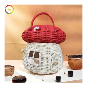 Ensemble de décoration de Noël en bois fait à la main pour arbre et décoration intérieure parfait pour les cadeaux de vacances et la décoration de fête d'hiver - Product Image 1