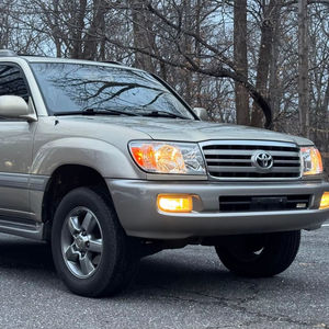 Toyota Land Cruiser V8 2007 d'occasion, transmission intégrale, différentiel central verrouillable - Product Image 1