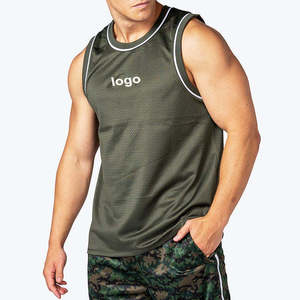 Débardeurs personnalisés de qualité supérieure pour hommes avec des impressions par sublimation vibrantes, un confort luxueux et des prix compétitifs - Product Image 3