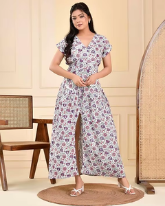 Vestido cruzado de seda crepé con manga casquillo floral blanco moderno perfecto para fiestas de brunch y reuniones al aire libre - Product Image 5