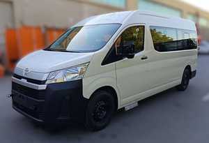 Nuevo Autobús de Pasajeros Toyo Ta Hiace HighRoof DX 2026, 2.8L Diésel, Euro 6, Transmisión Manual, 13 Asientos, Volante a la Izquierda, Color Blanco - Product Image 3