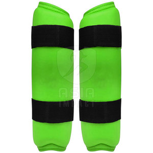 Espinilleras Modernas Ligeras de Tela Resistente Ideales para Entrenamiento de Fútbol y Actividades Deportivas - Product Image 4